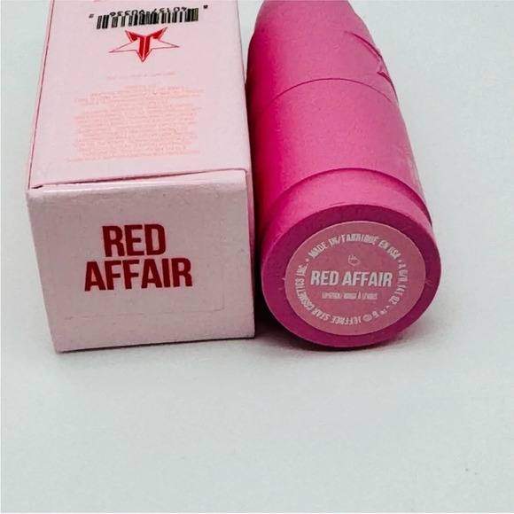*Final Price* Jeffree Star Cosmetics Velvet Trap Lipstick in Red Affair NIB - Picture 3 of 4